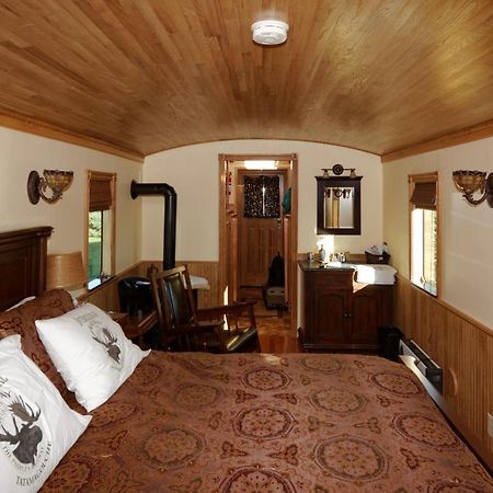 Clearview Station & Caboose B&B Creemore Esterno foto